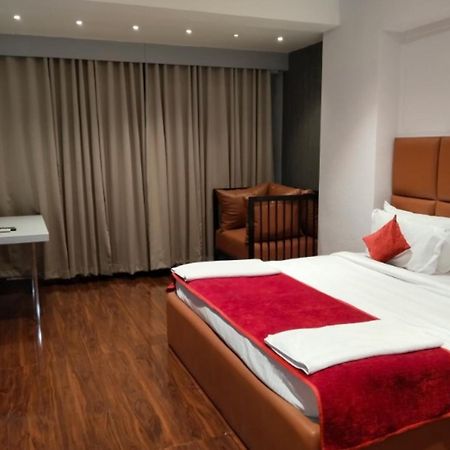 Hotel Balaji Central Ratlām Εξωτερικό φωτογραφία