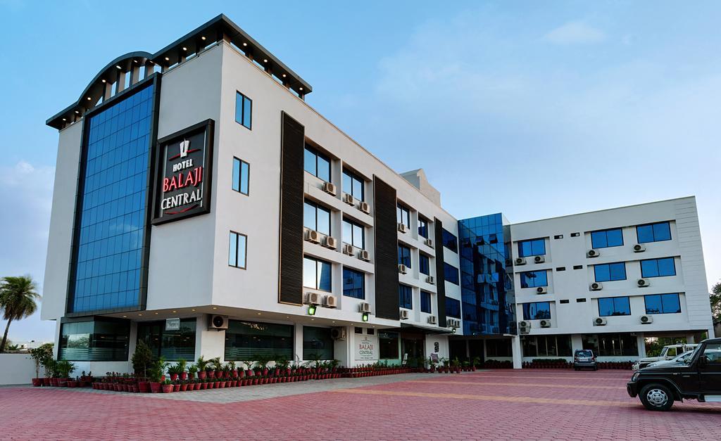 Hotel Balaji Central Ratlām Εξωτερικό φωτογραφία