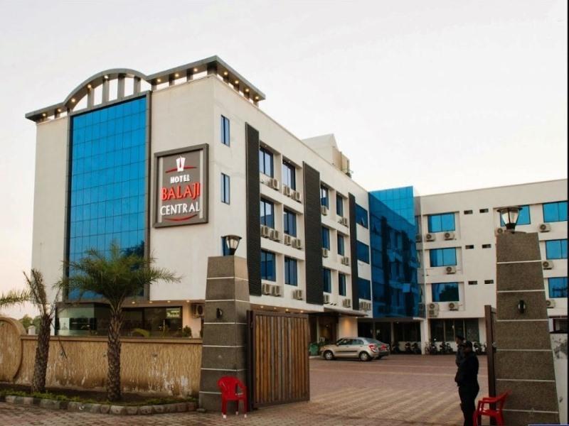 Hotel Balaji Central Ratlām Εξωτερικό φωτογραφία