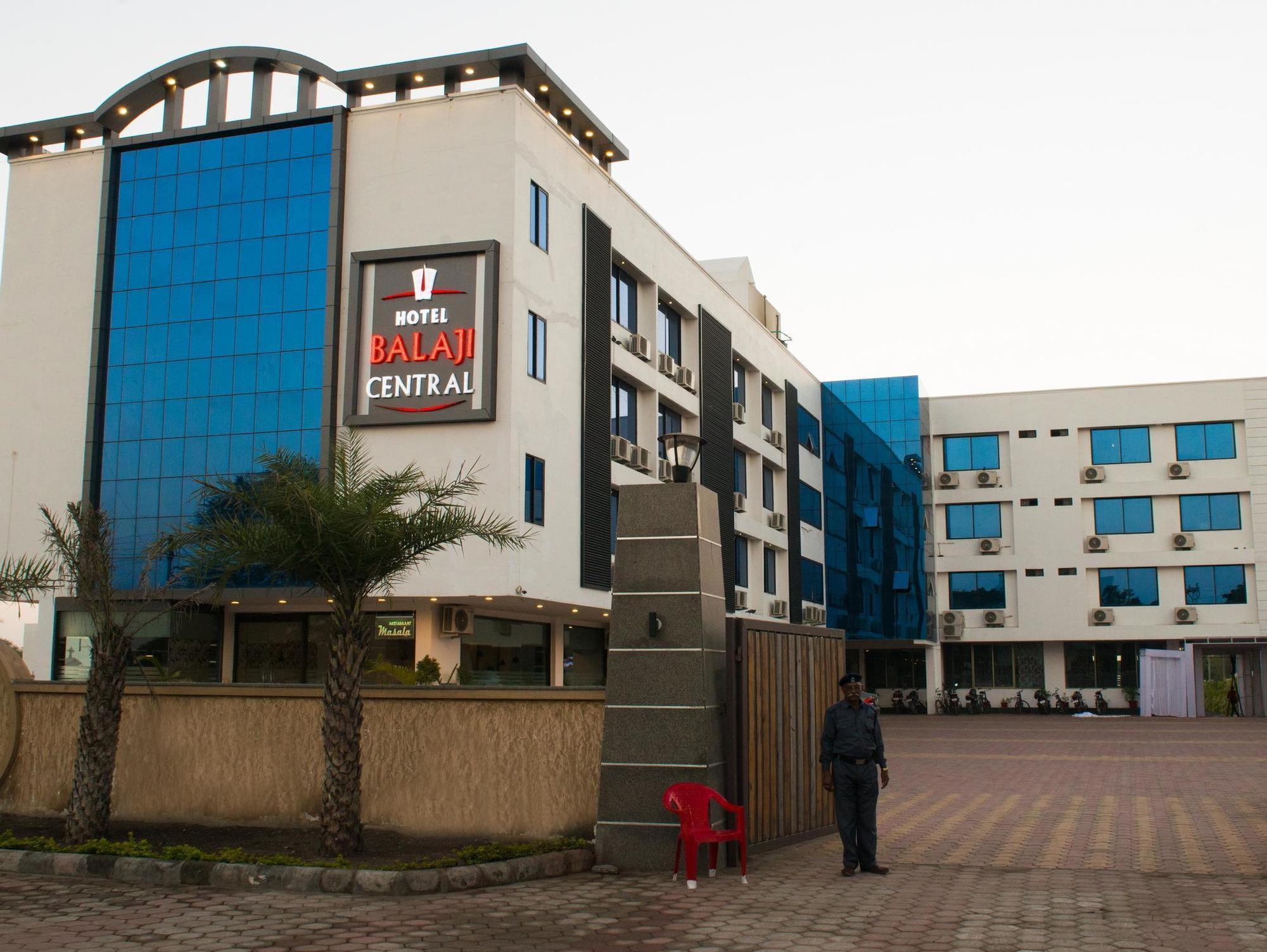 Hotel Balaji Central Ratlām Εξωτερικό φωτογραφία