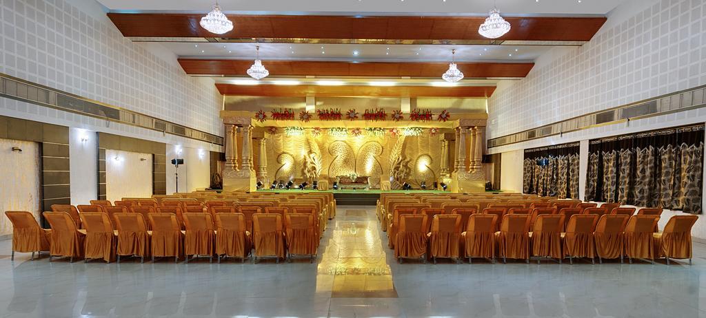 Hotel Balaji Central Ratlām Εξωτερικό φωτογραφία
