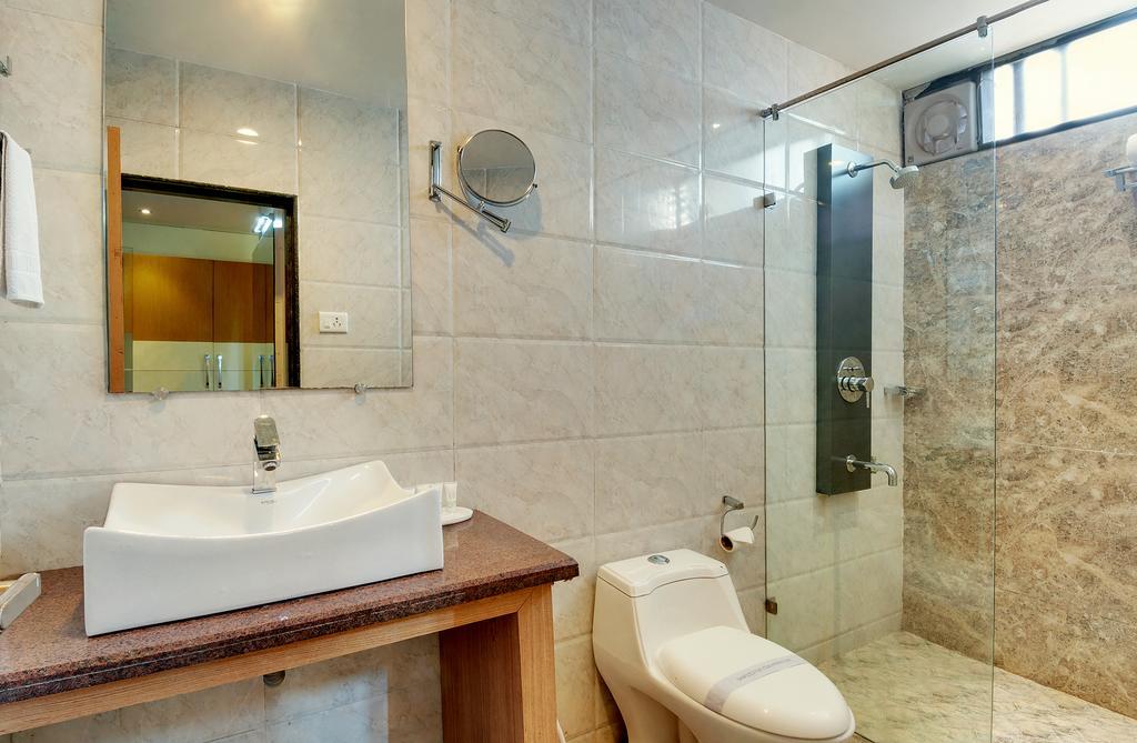 Hotel Balaji Central Ratlām Εξωτερικό φωτογραφία