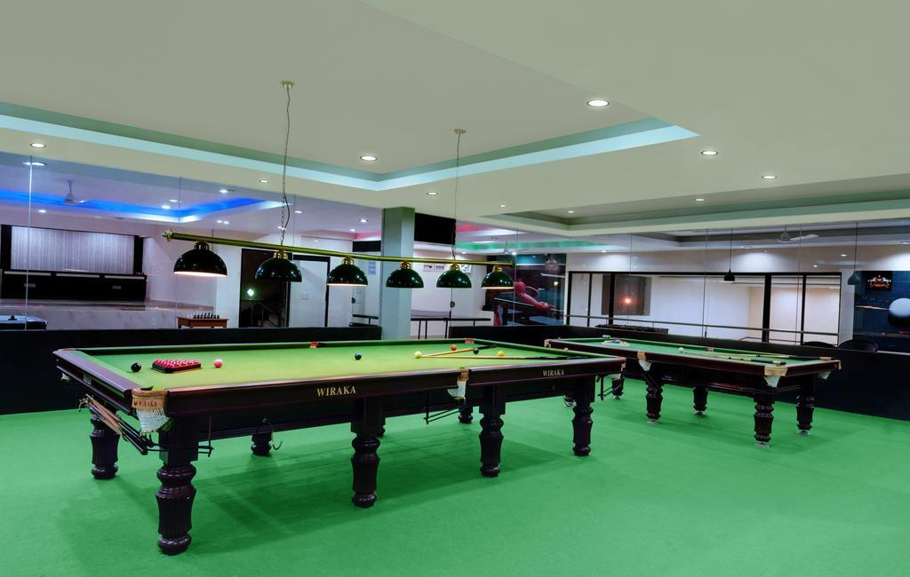 Hotel Balaji Central Ratlām Εξωτερικό φωτογραφία