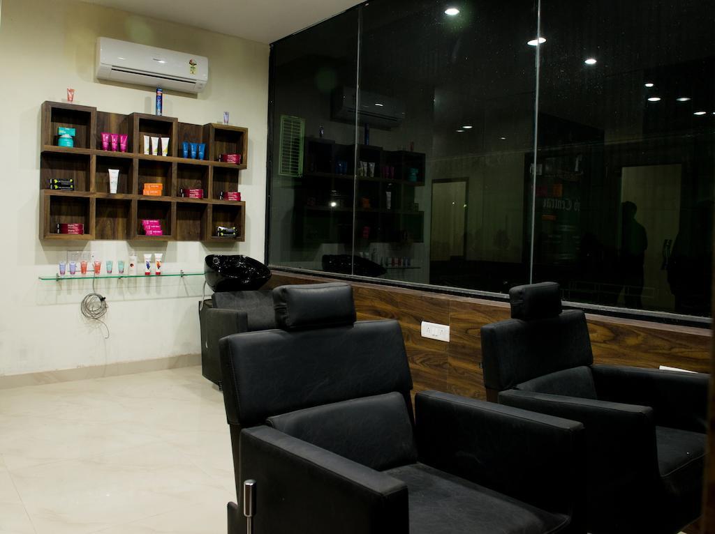 Hotel Balaji Central Ratlām Εξωτερικό φωτογραφία